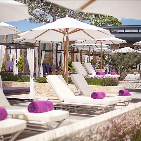 Domaine De Verchant & - Relais & Chateaux Hotel 5*