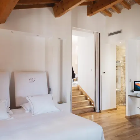 Domaine De Verchant & - Relais & Chateaux Hotel