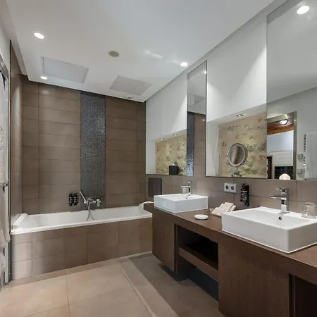 Hotel Domaine De Verchant & - Relais & Chateaux