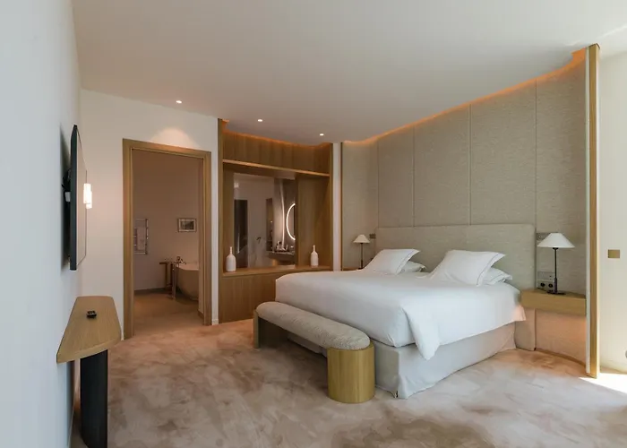 Domaine De Verchant & - Relais & Chateaux 5*